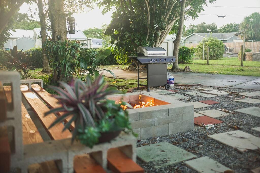 Charming Home, Minutes From The Beach Vero Beach Exterior foto